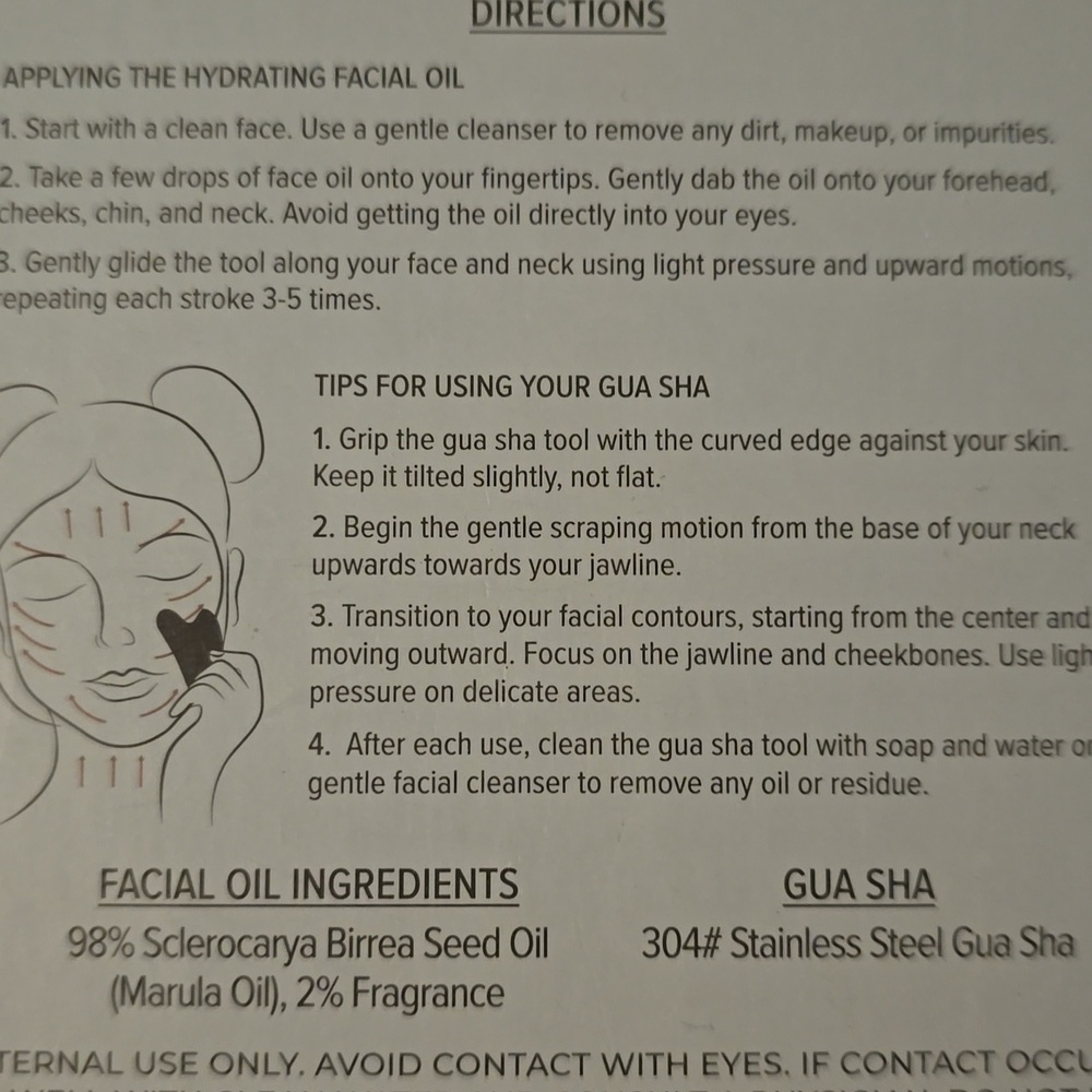 Paper Source Striped Gua Sha and Facial Oil Set, Retail Price $29.99US - Picture 5 of 6